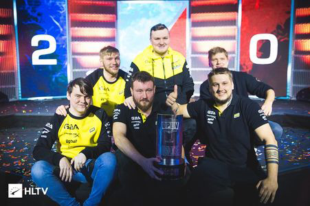 随着时间的 随着时间的